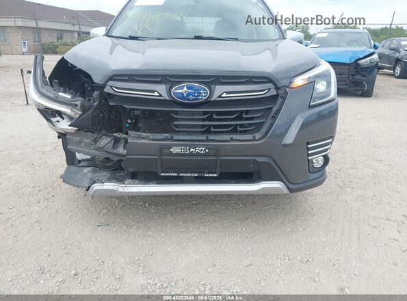 JF2SKARC4PH402641 2023 SUBARU FORESTER Gray Widok z przodu