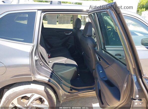 JF2SKARC9PH533094 2023 SUBARU FORESTER Gray 