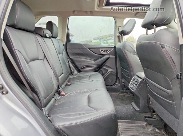 JF2SKARCXNH528922 2022 SUBARU FORESTER Silver Widok wnętrza z tyłu