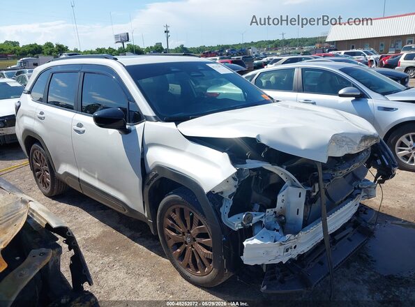 JF2SLDHC0SH409367 2025 SUBARU FORESTER White 360 interior view