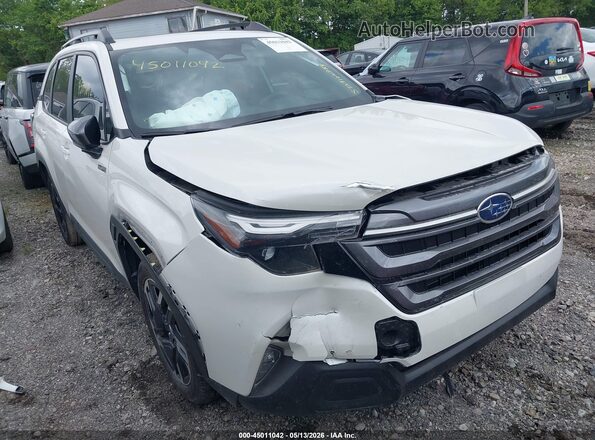 JF2SLSED0SH444234 2025 SUBARU FORESTER White Դիմացի տեսք
