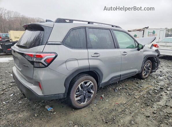 JF2SLSED6SH454136 2025 SUBARU FORESTER Серебряный Задняя правая четверть