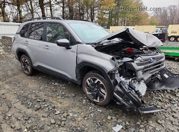 JF2SLSED6SH454136 2025 SUBARU FORESTER Серебряный Передняя правая четверть