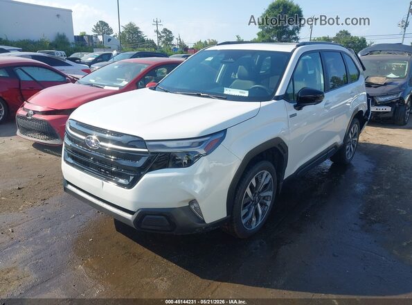 JF2SLSTD2SH445095 2025 SUBARU FORESTER White წინა მარცხენა ხედი სამი მეოთხედიდან