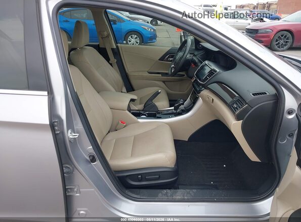 JHMCR6F71HC028330 2017 HONDA ACCORD HYBRID Silver Սալոնի դիմացի տեսք