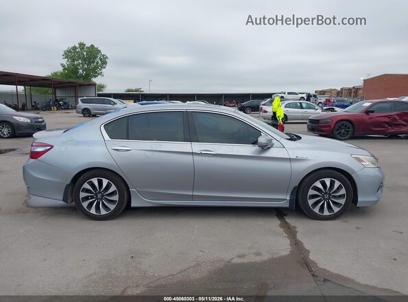 JHMCR6F71HC028330 2017 HONDA ACCORD HYBRID Silver Սալոնի հետևի տեսք