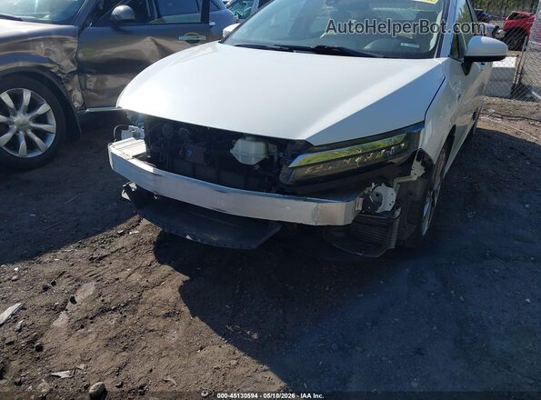 JHMZC5F31JC019300 2018 HONDA CLARITY White Դիմացի տեսք