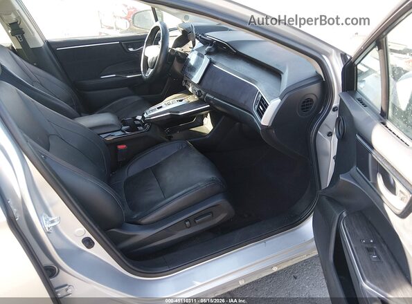 JHMZC5F35JC013614 2018 HONDA CLARITY PLUG-IN HYBRID Silver 
