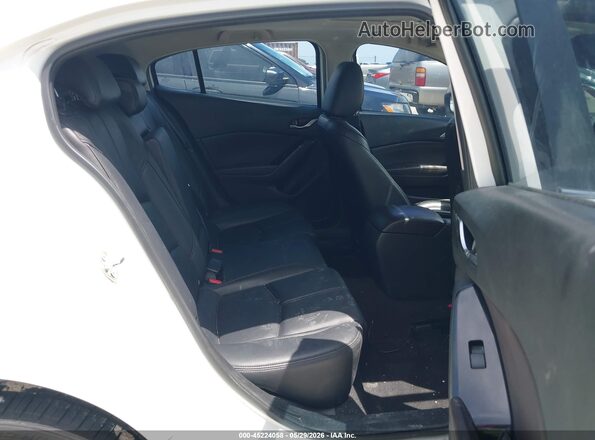 JM1BN1L36H1115715 2017 MAZDA 3 White 