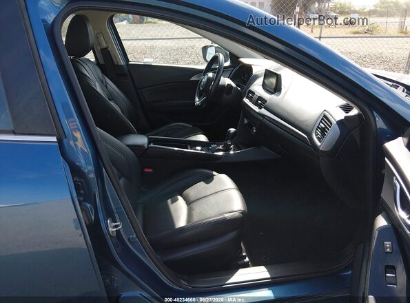 JM1BN1L77H1128640 2017 MAZDA 3 Blue Вид салону спереду