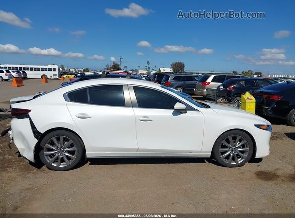 JM1BPACL2K1111145 2019 MAZDA 3 White Vista interior trasera
