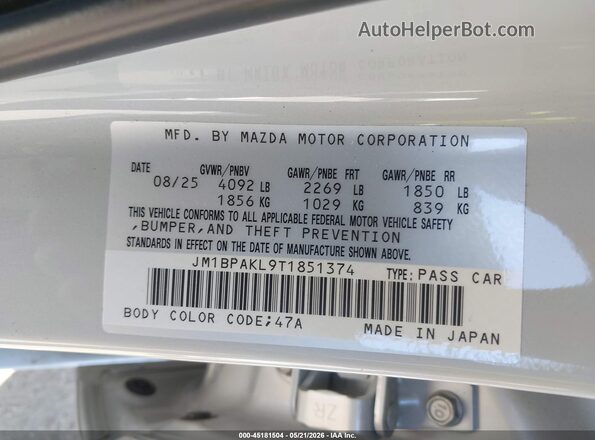 JM1BPAKL9T1851374 2026 MAZDA 3 Gray Вид підкапотного простору