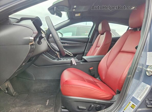 JM1BPBLL7T1867688 2026 MAZDA 3 Gray Widok wnętrza z przodu