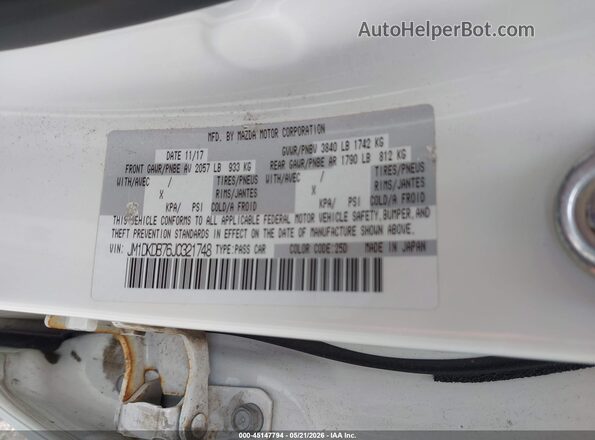 JM1DKDB76J0321748 2018 MAZDA CX-3 White ძრავის განყოფილების ხედი