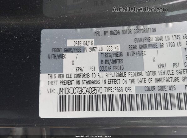 JM1DKDC72K0402570 2019 MAZDA CX-3 Gray Engine compartment view