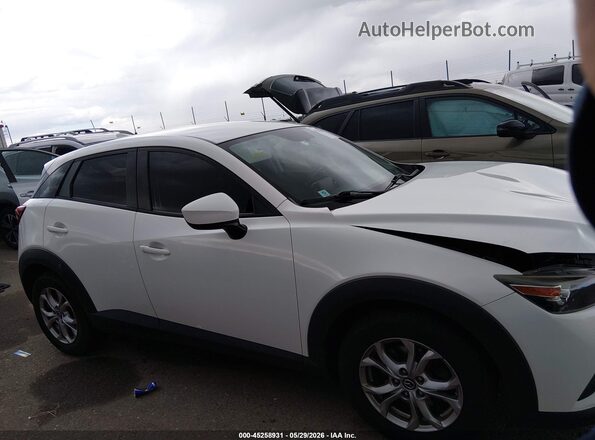JM1DKFB71G0131957 2016 MAZDA CX-3 White Սալոնի հետևի տեսք