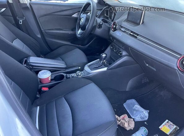 JM1DKFC79H0168772 2017 MAZDA CX-3 Silver Front view