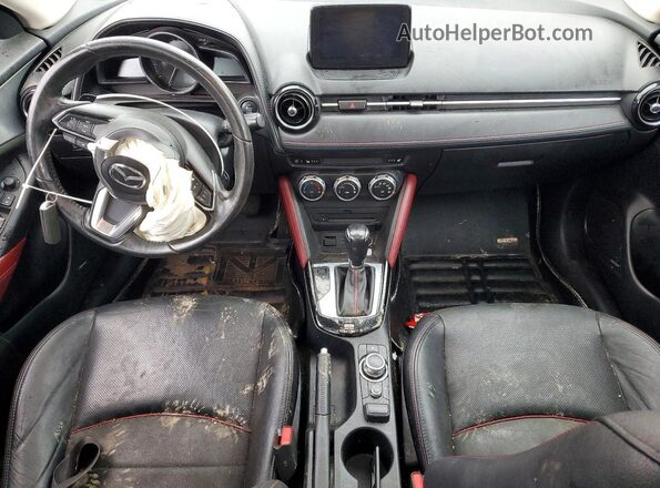 JM1DKFD79J0326340 2018 MAZDA CX-3 Red Vista del salpicadero