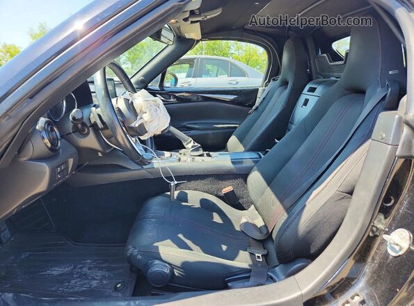 JM1NDAC73H0123344 2017 MAZDA MX-5 Черный Вид салона спереди