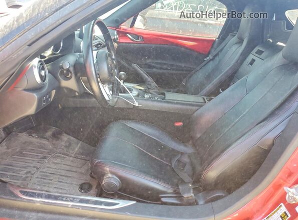 JM1NDAD70H0122991 2017 MAZDA MX-5 Red Widok wnętrza z przodu
