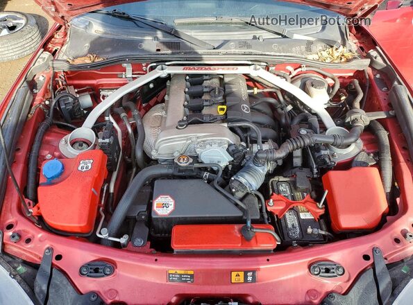 JM1NDAD70H0122991 2017 MAZDA MX-5 Red Widok wnętrza z tyłu