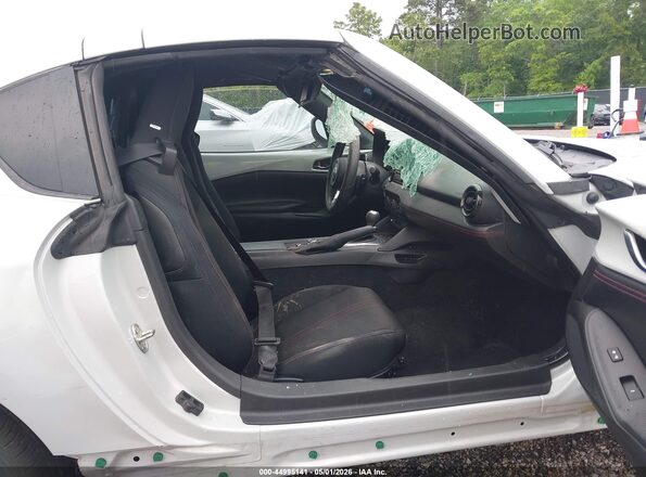 JM1NDAL78H0100593 2017 MAZDA MX-5 MIATA RF White Front interior view