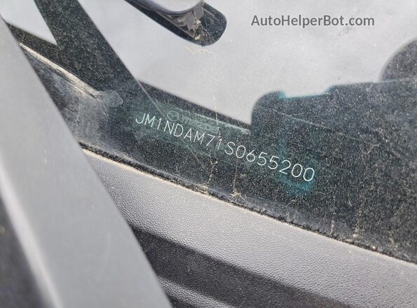 JM1NDAM71S0655200 2025 MAZDA MX-5 Red Вид підкапотного простору
