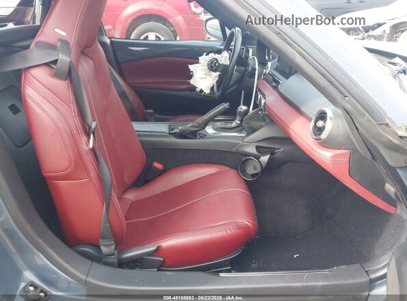 JM1NDAM75L0416945 2020 MAZDA MX-5 MIATA RF Dark Blue Вид салона спереди