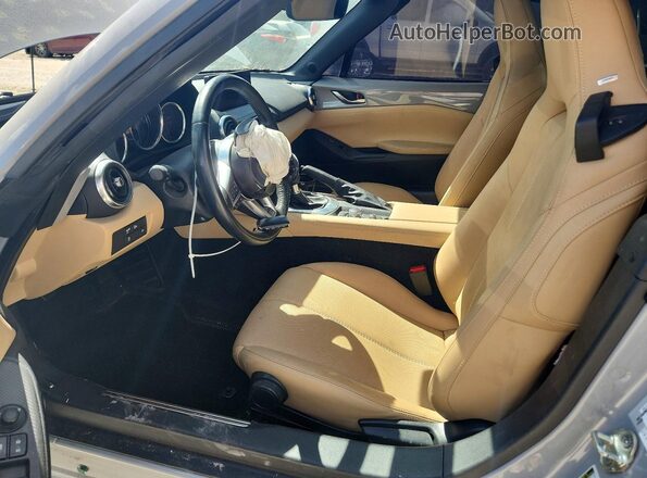 JM1NDAM75R0600601 2024 MAZDA MX-5 Серый Вид салона спереди