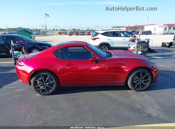JM1NDAM75S0660741 2025 MAZDA MX-5 MIATA RF Red Սալոնի հետևի տեսք