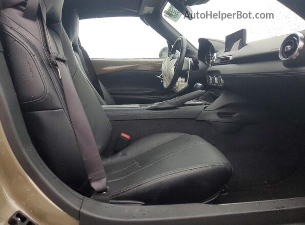 JM1NDAM77R0607839 2024 MAZDA MX-5 Tan უკანა სავარძლების ხედი