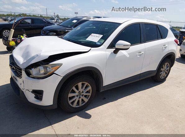 JM3KE2CY8G0794593 2016 MAZDA CX-5 Белый Передняя левая четверть