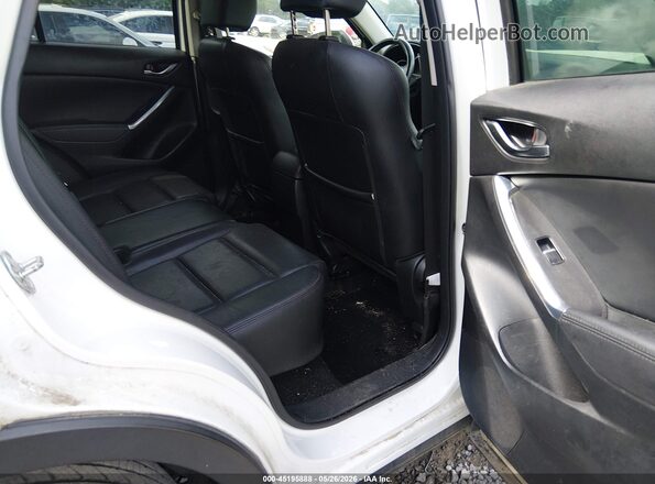 JM3KE2DY3G0606884 2016 MAZDA CX-5 White Vista de la etiqueta del VIN