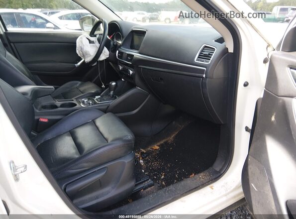 JM3KE2DY3G0606884 2016 MAZDA CX-5 White Vista interior delantera