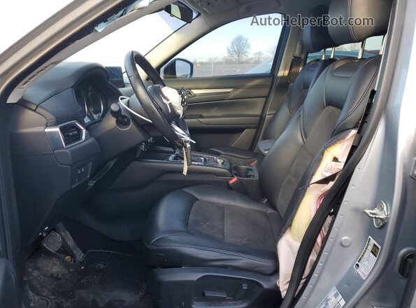 JM3KFACM1J0324966 2018 MAZDA CX-5 Серебряный Вид салона спереди