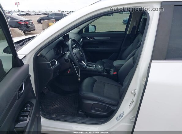 JM3KFACM4K1599422 2019 MAZDA CX-5 White Widok wnętrza z przodu