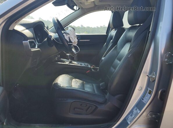 JM3KFADM1K1603988 2019 MAZDA CX-5 Gray Front interior view