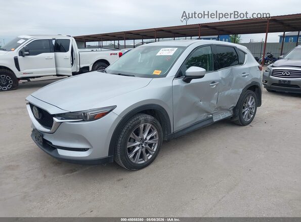 JM3KFADM2K0546691 2019 MAZDA CX-5 Silver Vista tres cuartos delantera izquierda