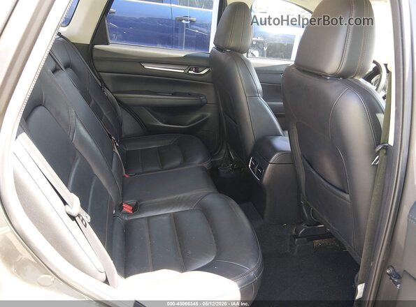 JM3KFADM7J1381682 2018 MAZDA CX-5 Gray Widok naklejki z numerem VIN