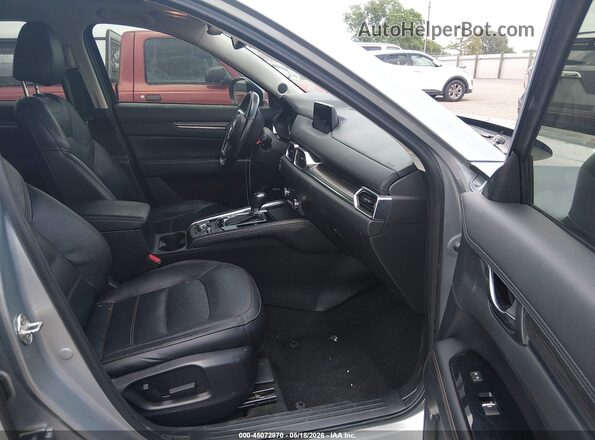 JM3KFADM8J0306009 2018 MAZDA CX-5 GRAND TOURING F Silver Front interior view