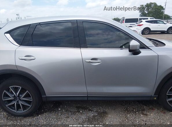 JM3KFADM8J0306009 2018 MAZDA CX-5 GRAND TOURING F Silver Rear interior view