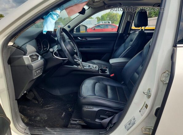 JM3KFADM9J0374707 2018 MAZDA CX-5 White Vista interior delantera