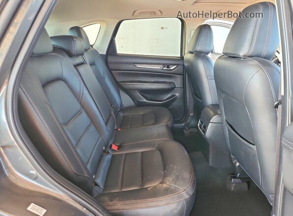 JM3KFADMXL0736899 2020 MAZDA CX-5 Gray Widok wnętrza z tyłu