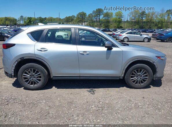 JM3KFBBL4H0145068 2017 MAZDA CX-5 Silver Вид задньої частини салону