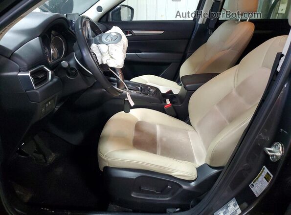 JM3KFBCM0J0302589 2018 MAZDA CX-5 Gray Widok wnętrza z przodu