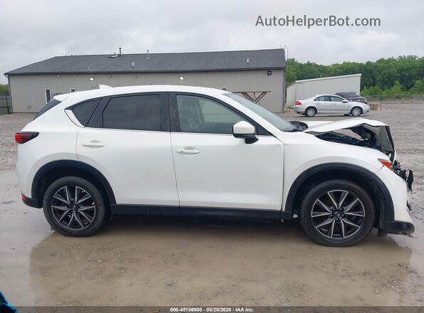 JM3KFBCM1J0304562 2018 MAZDA CX-5 White Rear interior view