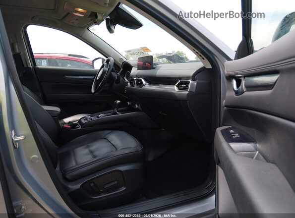 JM3KFBCM4N1586471 2022 MAZDA CX-5 Серебряный Вид салона спереди