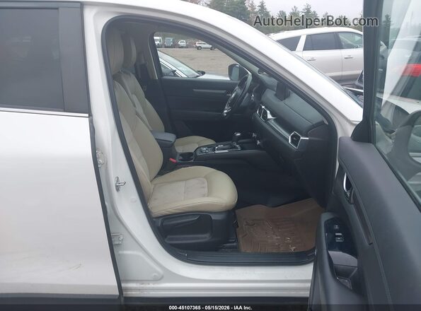 JM3KFBCM8K0519860 2019 MAZDA CX-5 Белый Вид салона спереди