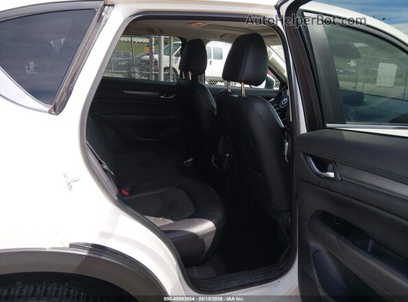 JM3KFBCMXK0566937 2019 MAZDA CX-5 White Vista de la etiqueta del VIN