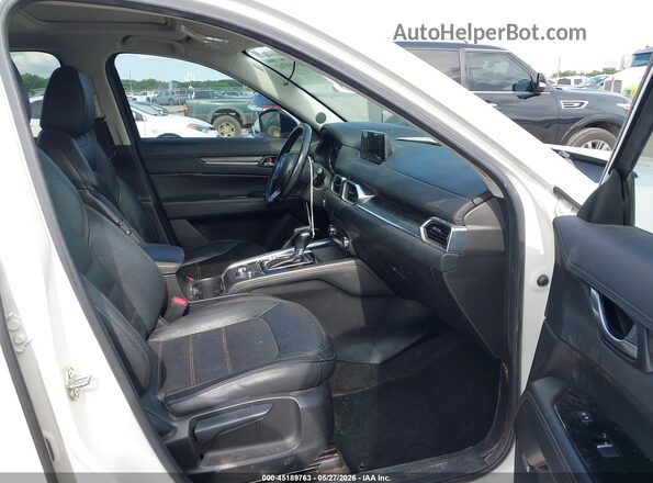 JM3KFBDLXH0213693 2017 MAZDA CX-5 White წინა სალონის ხედი